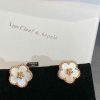 Lucky Spring earrings, plum blossom